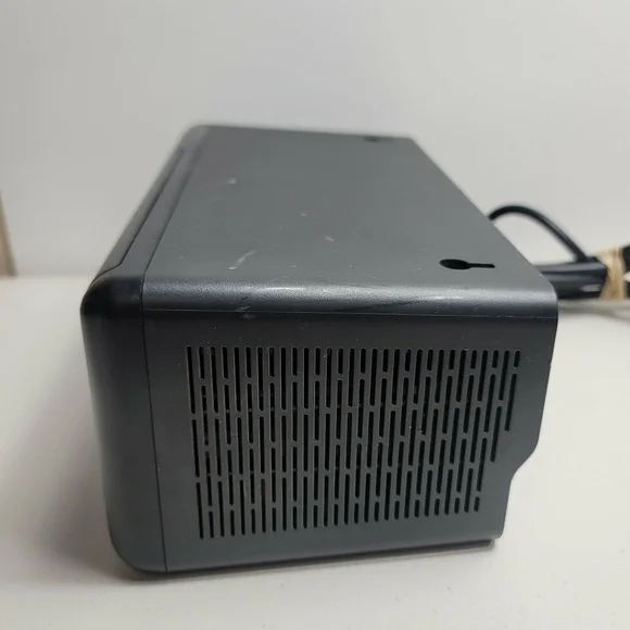 APC BE670M1 675VA 360W 7 Outlet BackUPS Uninterruptible Power Supply UPS Battery - Picture 5 of 6